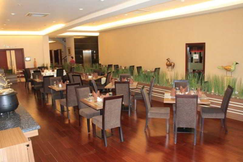 Tjokro Hotel Klaten Exterior photo