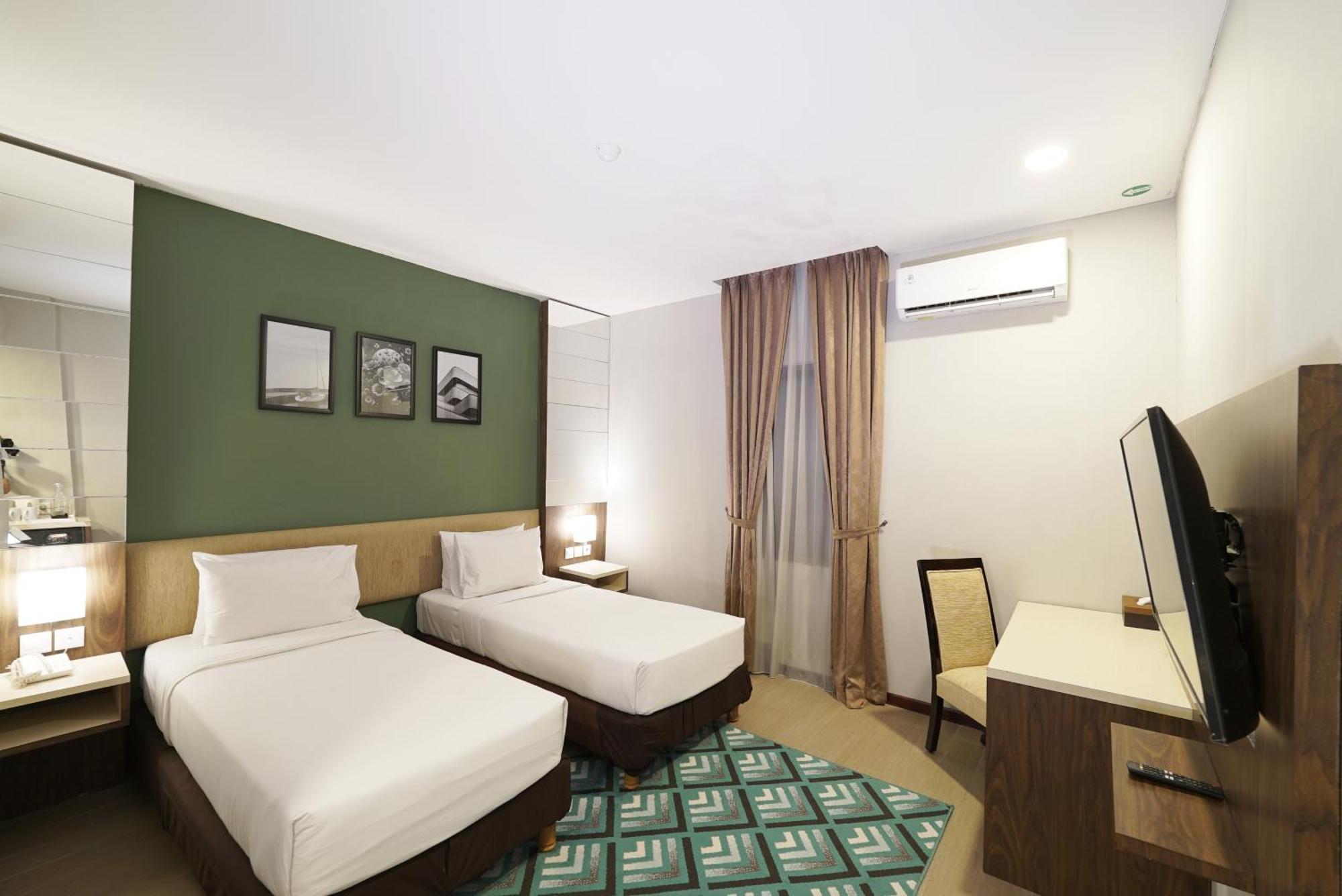 Tjokro Hotel Klaten Exterior photo