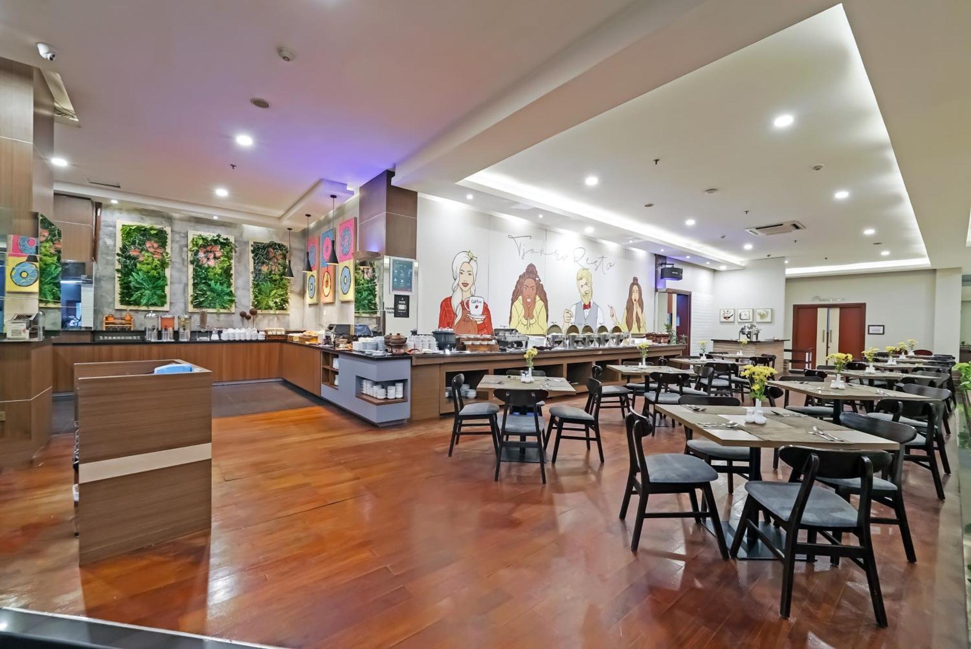 Tjokro Hotel Klaten Exterior photo