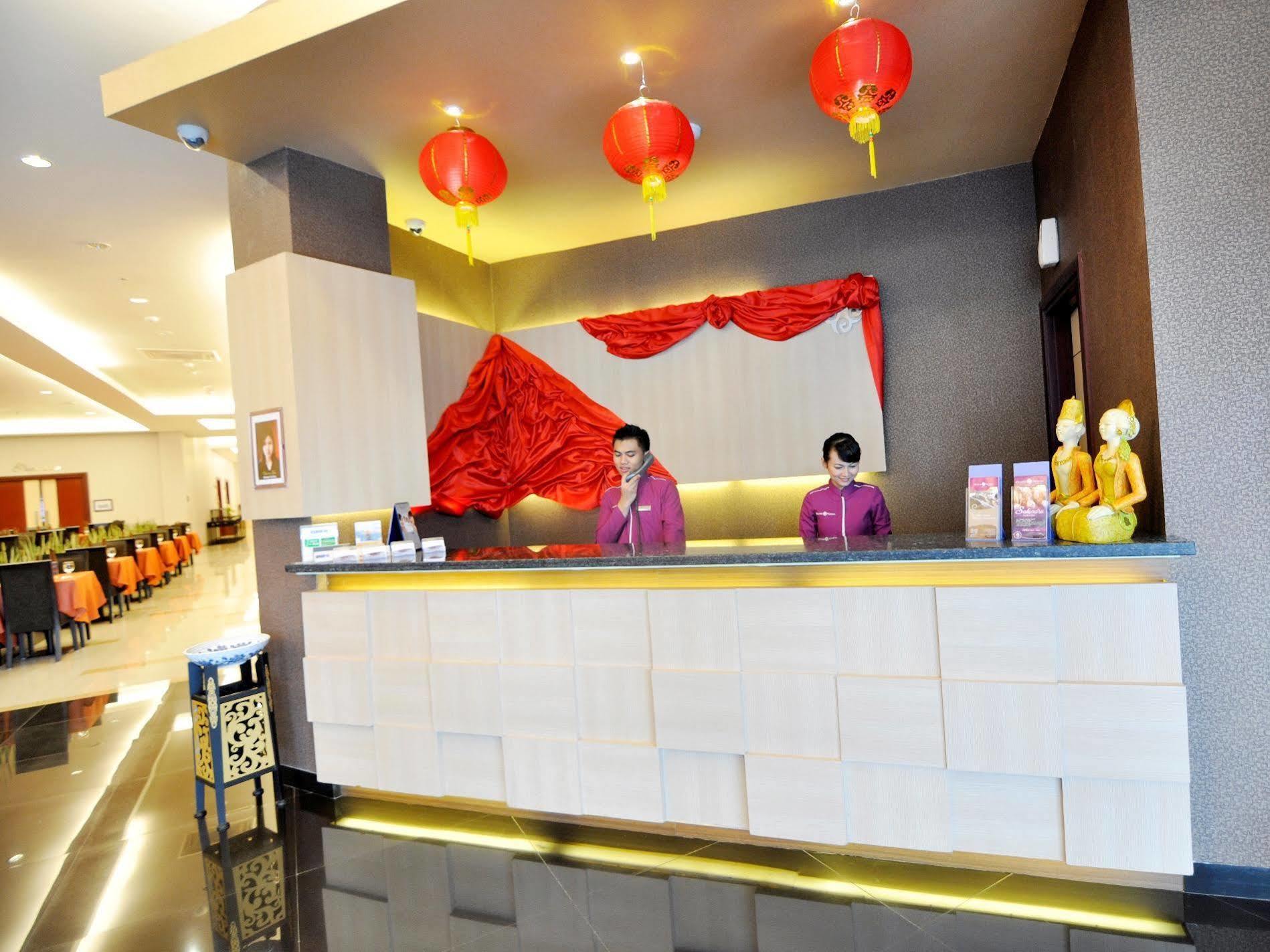 Tjokro Hotel Klaten Exterior photo